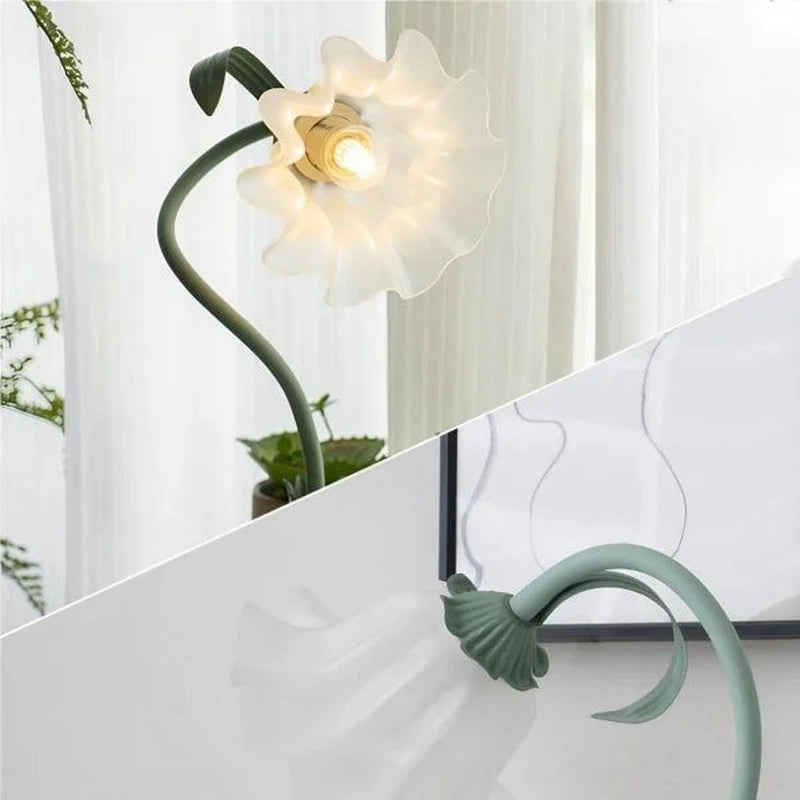 Adjustable Floral LED Table Lamp With Flexible Stem