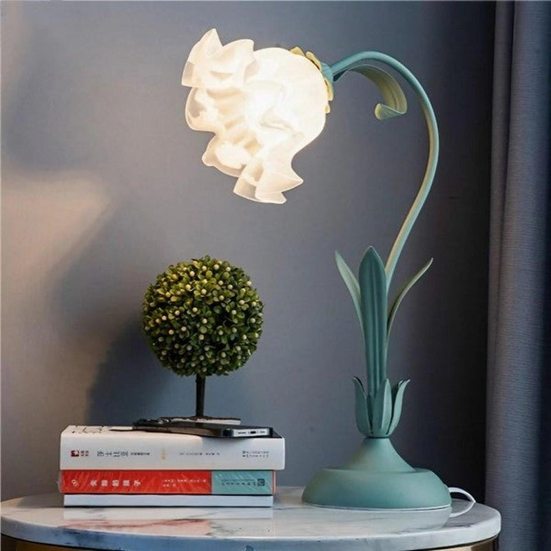 Adjustable Floral LED Table Lamp With Flexible Stem