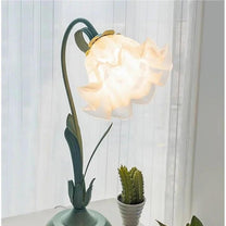 Adjustable Floral LED Table Lamp With Flexible Stem