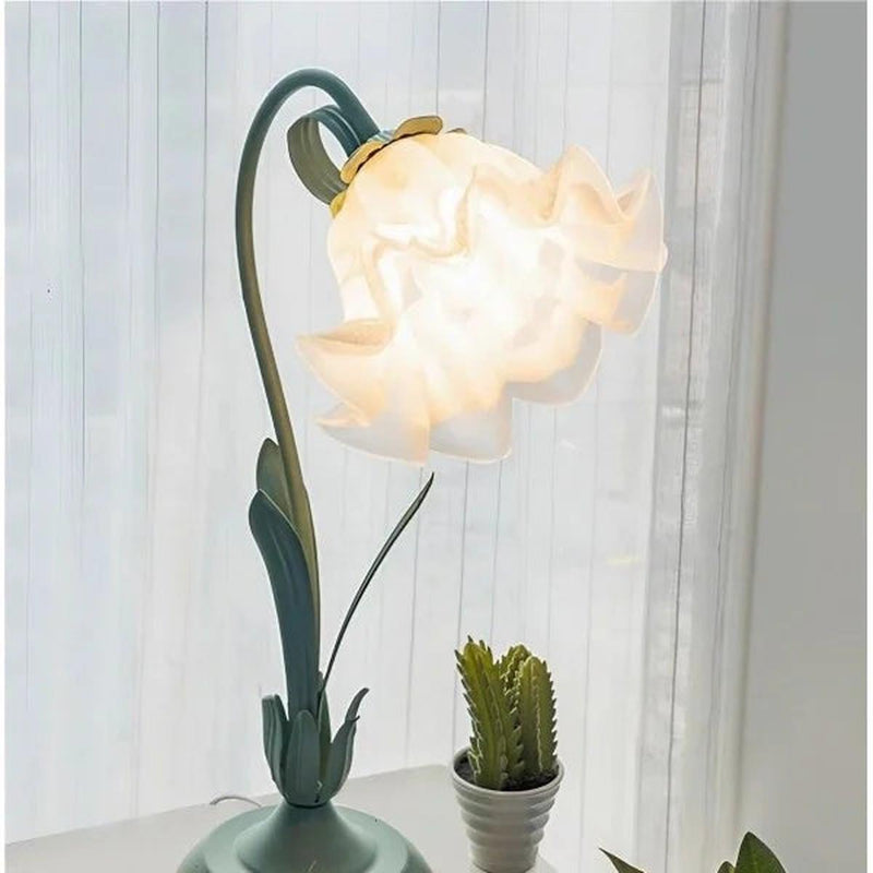 Adjustable Floral LED Table Lamp With Flexible Stem