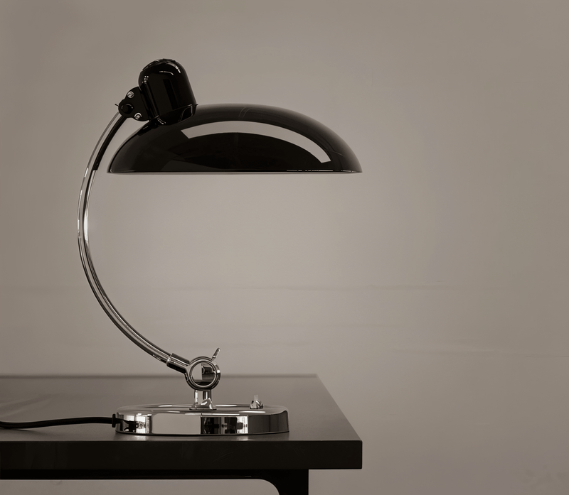 Adjustable Vintage Iron Desk Lamp With LED Compatibility