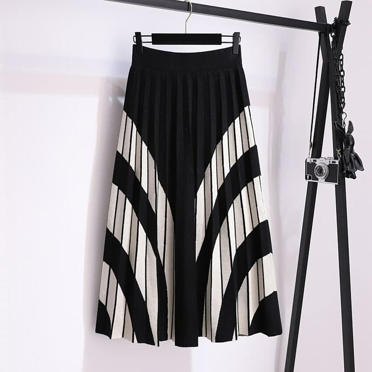 Black / 4XL