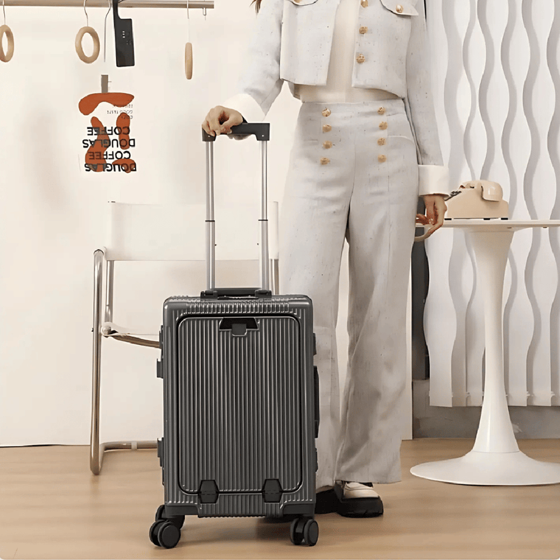 Aluminium Frame Hand Luggage Suitcase With USB Ports And 360° Spinner Wheels