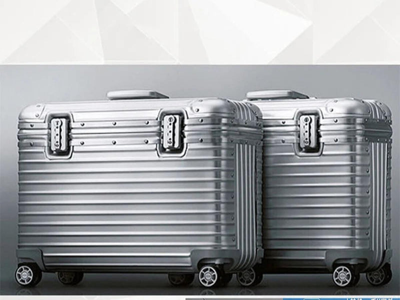 Aluminium-Magnesium Hard Shell Suitcase With 360° Spinner Wheels