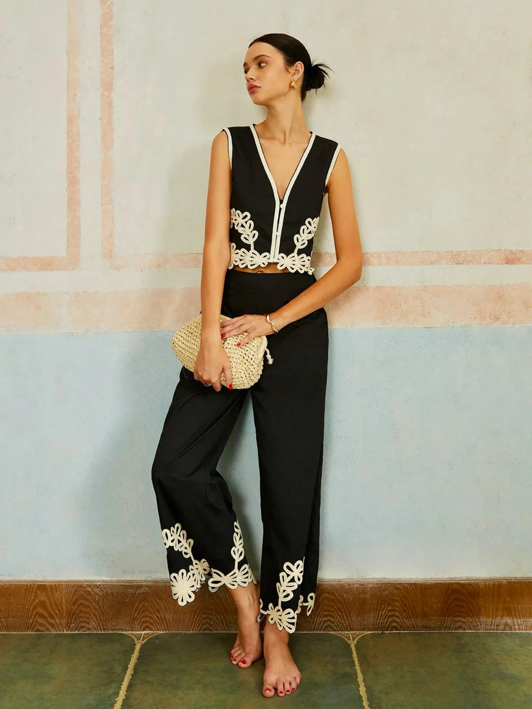 Embroidery Sleeveless Pants Set