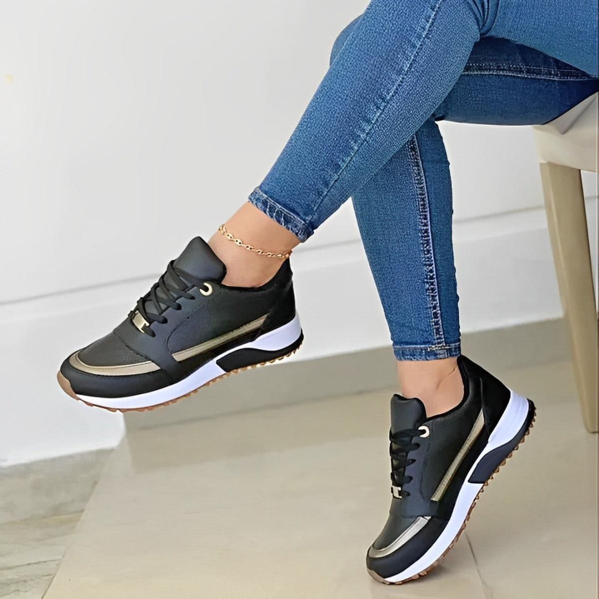 Black / 3