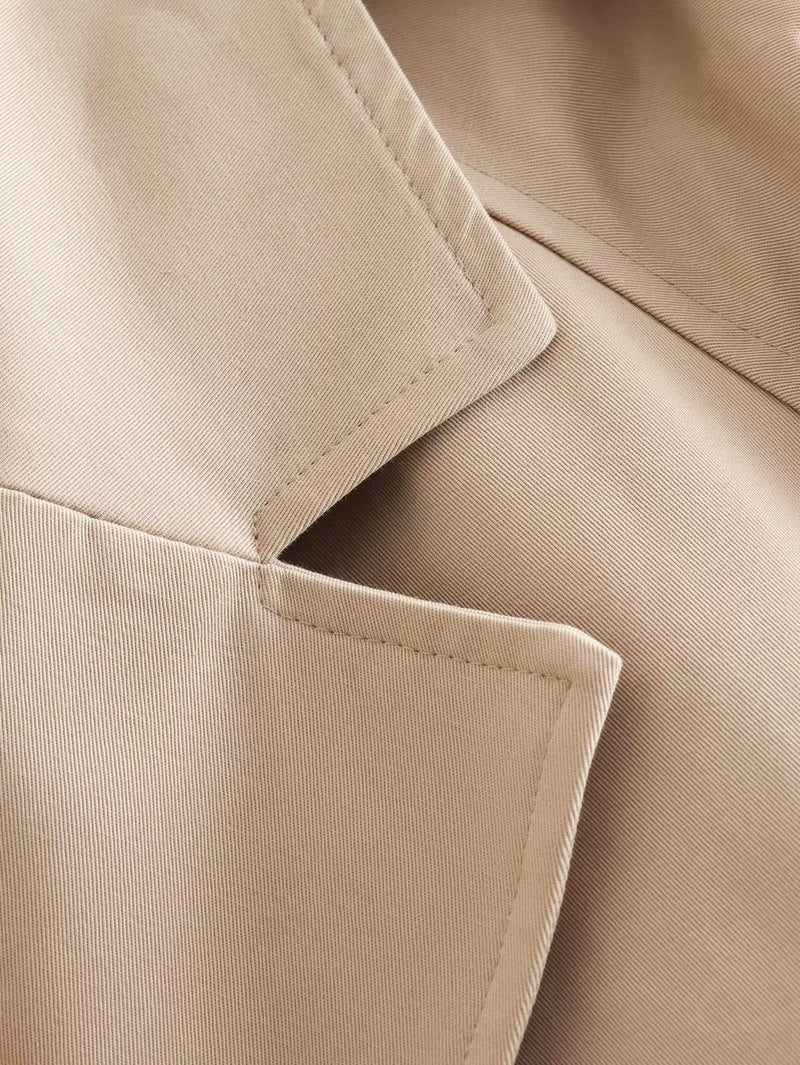 Classic Beige Women&#39;s Short Jacket for All Occasions