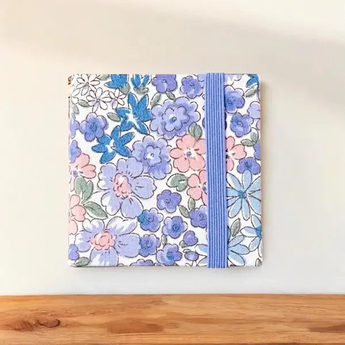 Compact Portable Watercolor Set With 24 Colors And Mini Brush