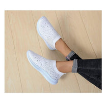 Crystal-Adorned Elegant Shoes For Special Occasions