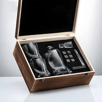 Crystal Decanter And Glass Set For Whiskey And Spirits