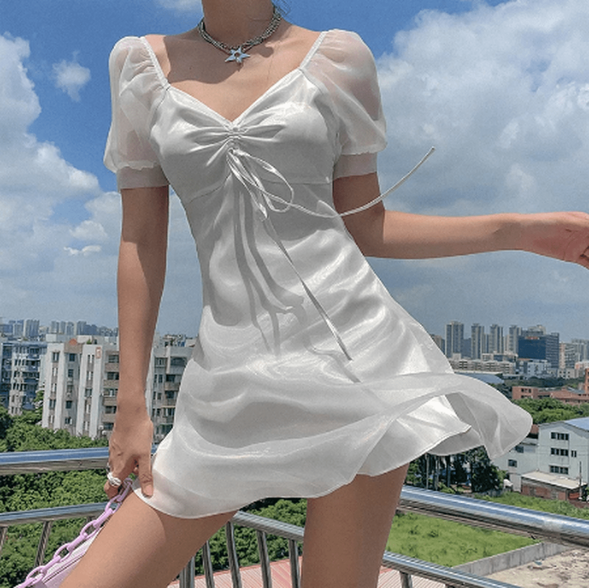 White / L
