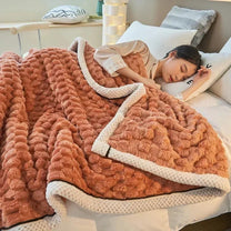 Double-Layer Coral Velvet Blanket For Autumn And Winter Warmth