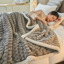 Double-Layer Coral Velvet Blanket For Autumn And Winter Warmth