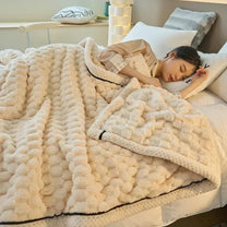 Double-Layer Coral Velvet Blanket For Autumn And Winter Warmth