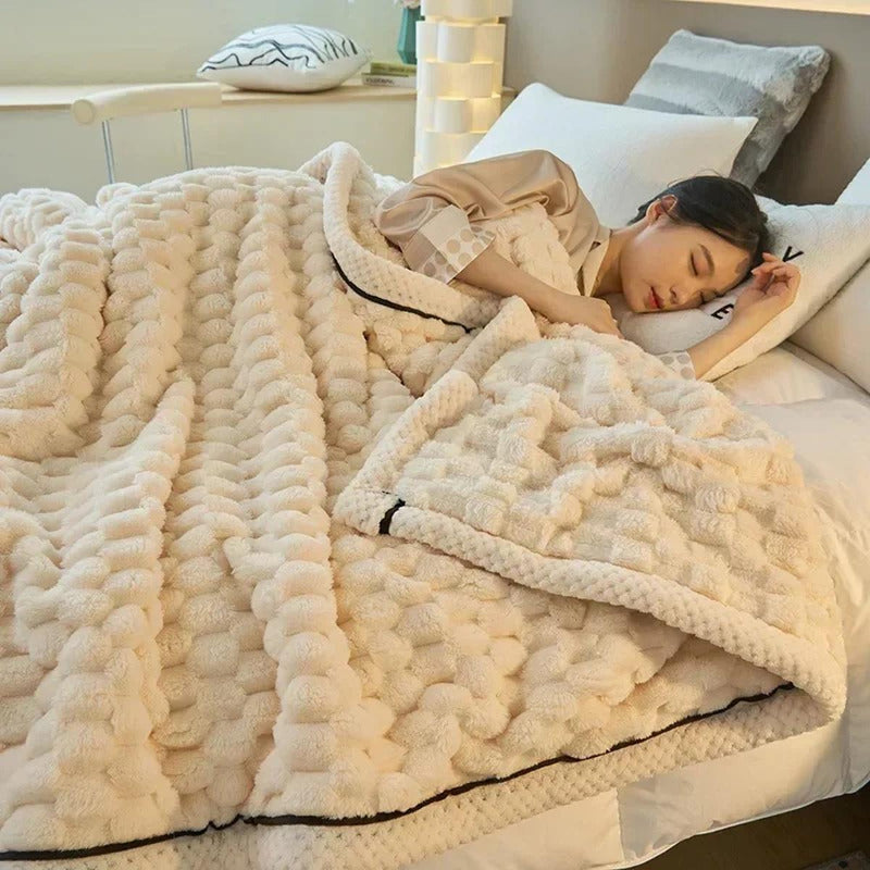 Double-Layer Coral Velvet Blanket For Autumn And Winter Warmth