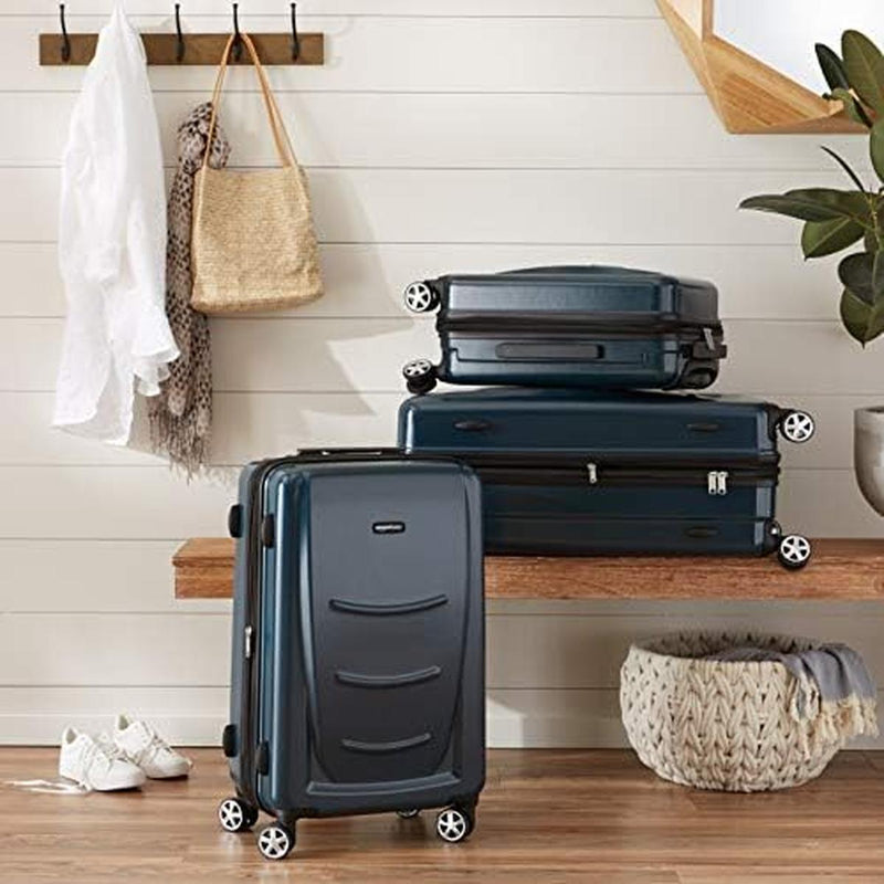Durable 56 cm Hard-Shell Suitcase With 360° Spinner Wheels