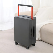 Durable Polypropylene Suitcase With 360° Spinner Wheels And TSA Lock