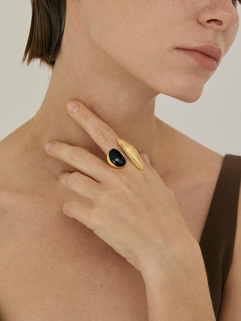 Elegant Onyx and Citrine Ring