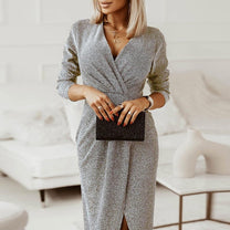 Elegant Women&#39;s Evening Dress With Sophisticated Design