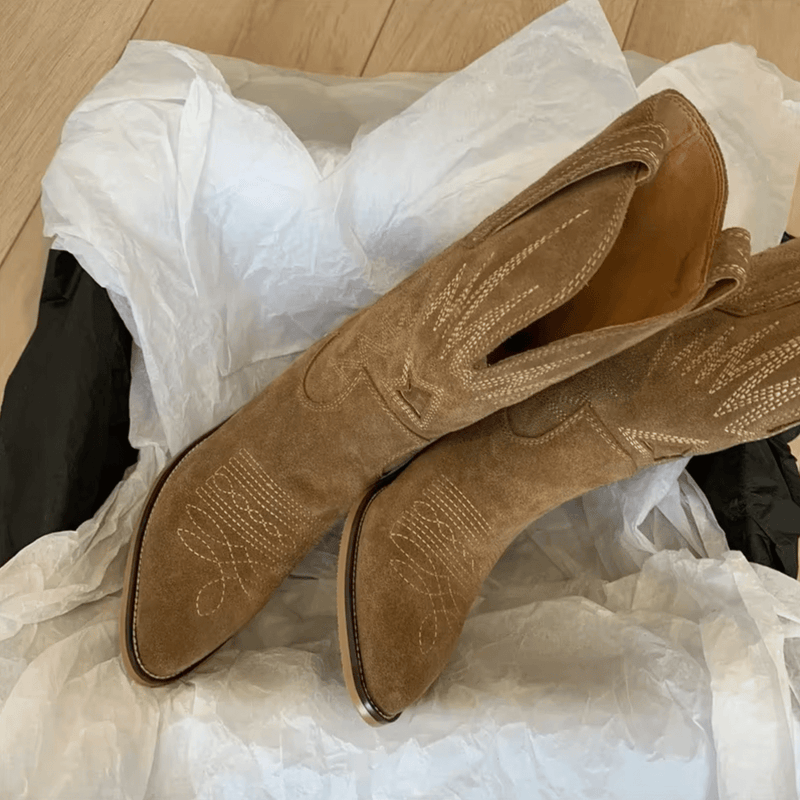 Embroidered Vintage Women&#39;s Leather Stiletto Boots