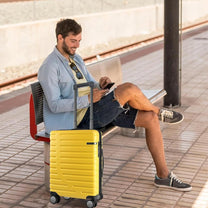 Expandable 20-Inch Cabin Suitcase With 360° Spinner Wheels And TSA Lock