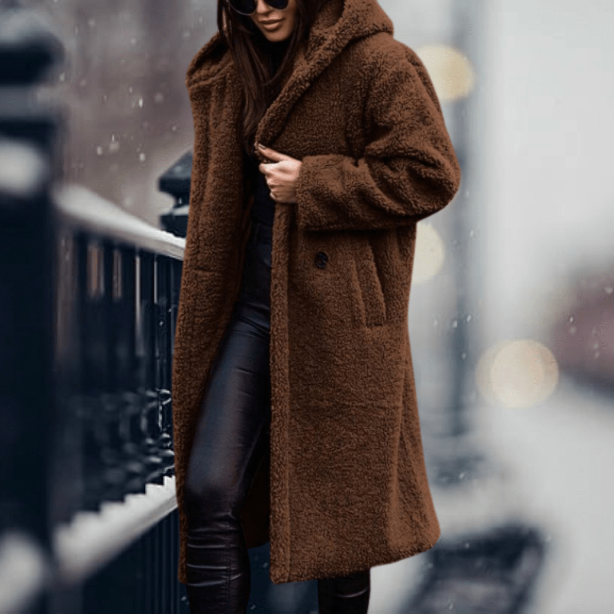 Brown / S