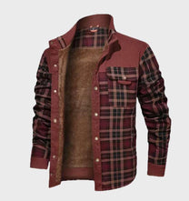 Fleece-Lined Men&#39;s Flannel Jacket With High Collar