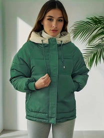 Fleece-Lined Women&#39;s Hooded Jacket for Casual and Outdoor Wear