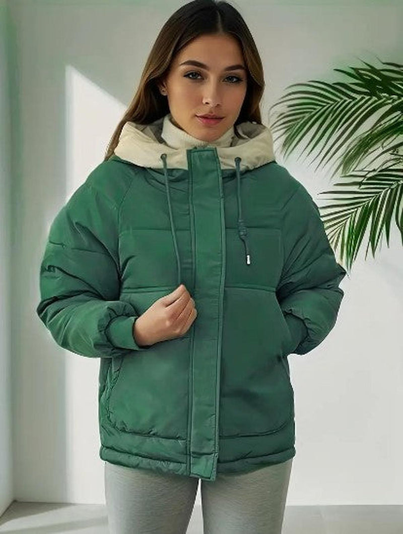 Fleece-Lined Women&#39;s Hooded Jacket for Casual and Outdoor Wear