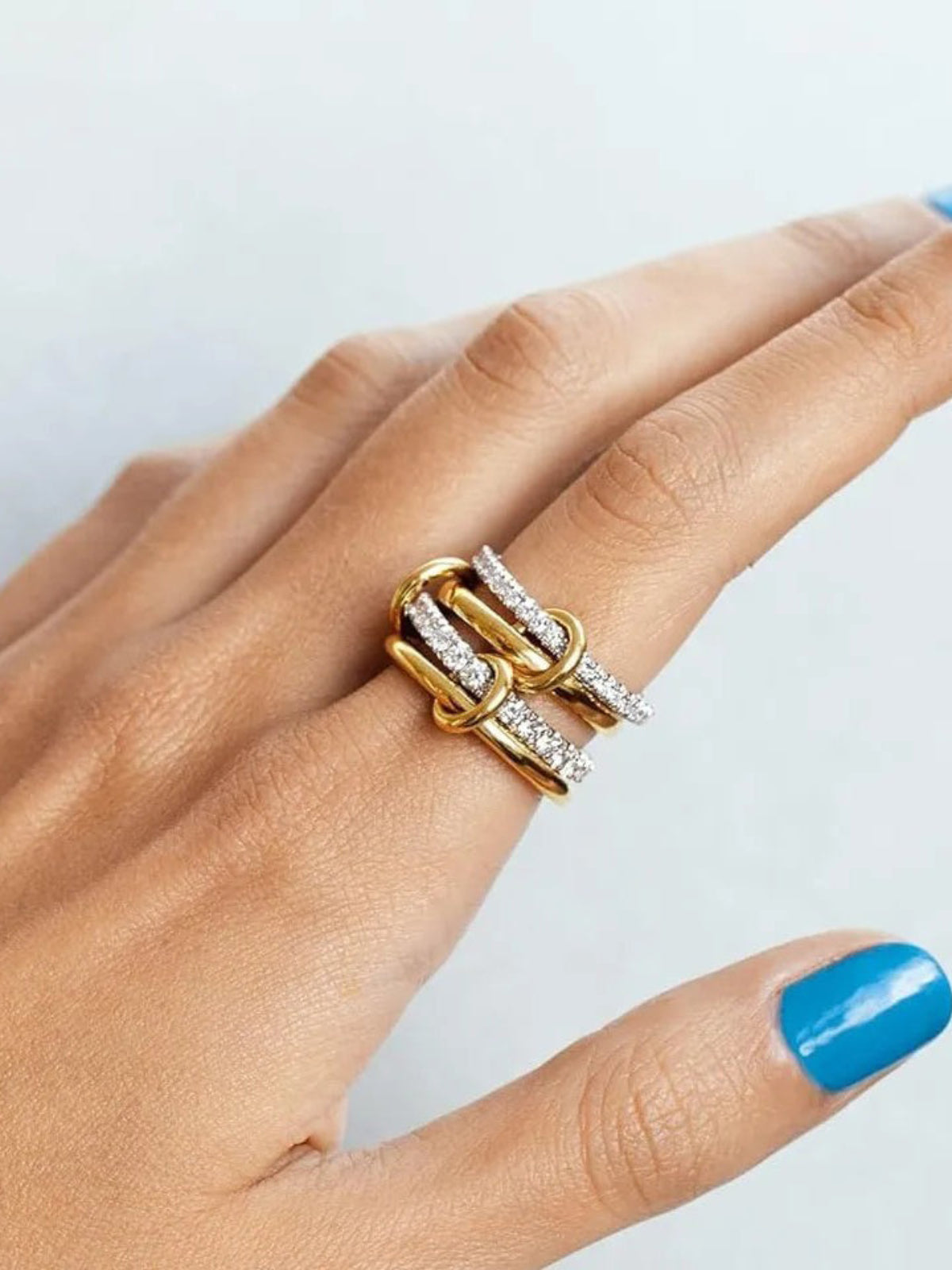Interlocking Rings with Full Stone Setting