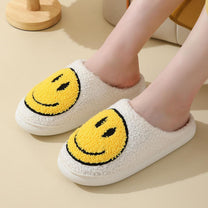 Large Smiley Pattern Fur Slippers With Non-Slip Sole