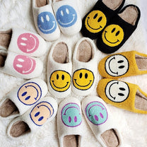 Large Smiley Pattern Fur Slippers With Non-Slip Sole