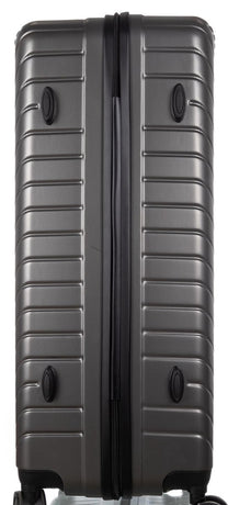 Lightweight Hard-Shell Cabin Suitcase With TSA Lock And 360° Spinner Wheels