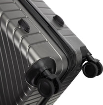 Lightweight Hard-Shell Cabin Suitcase With TSA Lock And 360° Spinner Wheels