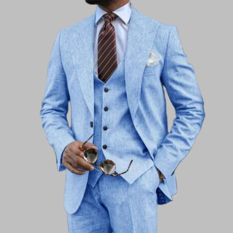 Lightweight Three-Piece Men&#39;s Suit With Notched Lapel