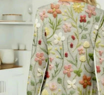 Lightweight Women&#39;s Spring Pullover With Relaxed Fit