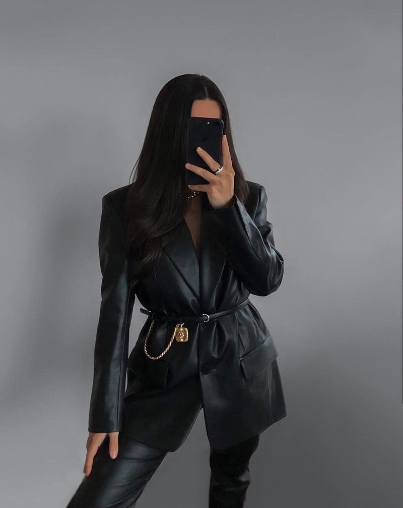 PU Leather Women&#39;s Blazer Jacket With Tailored Cut For Versatile Styling