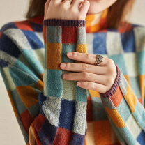 Luxurious Cashmere Turtleneck Sweater With Patchwork Design
