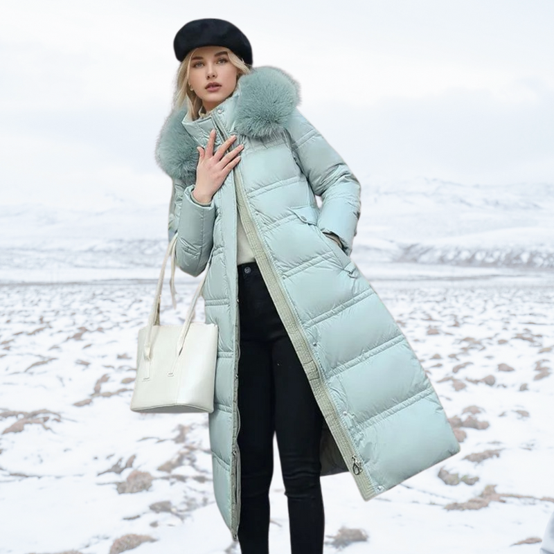 Luxurious Winter Coat With Faux Fur Collar