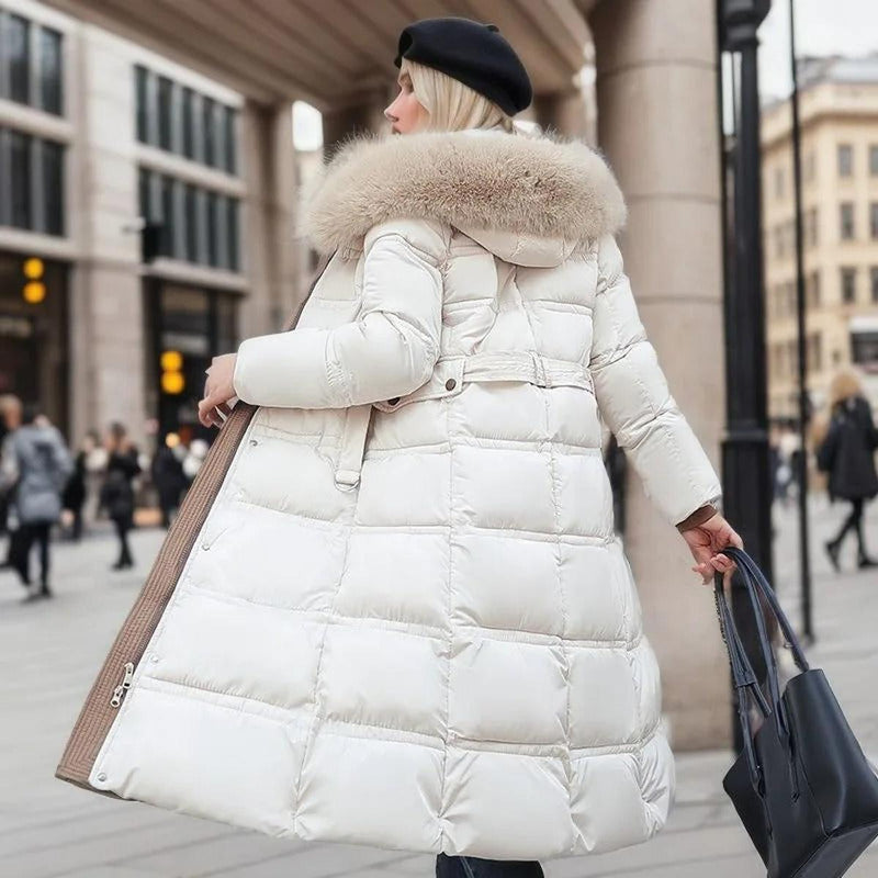 Luxurious Winter Coat With Faux Fur Collar