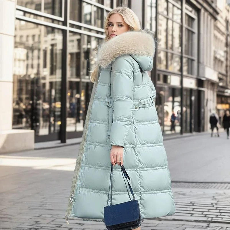 Luxurious Winter Coat With Faux Fur Collar