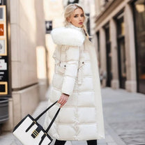 Luxurious Winter Coat With Faux Fur Collar
