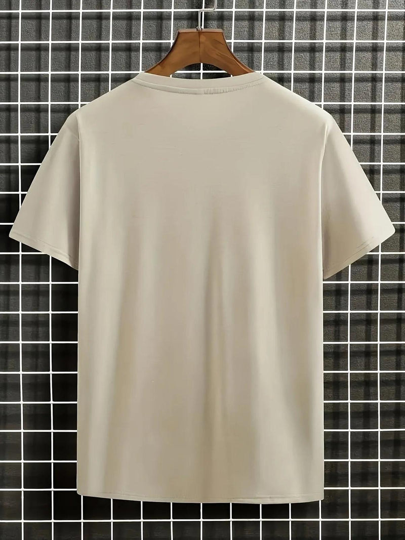 Men&#39;s Casual T-Shirt With Artistic Blossom Design