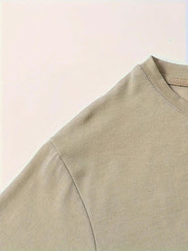 Men&#39;s Casual T-Shirt With Artistic Blossom Design
