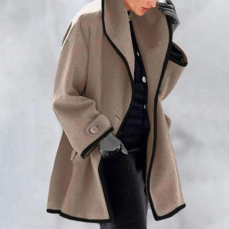 Men&#39;s Insulated Winter Jacket With High Collar And Zippered Pockets