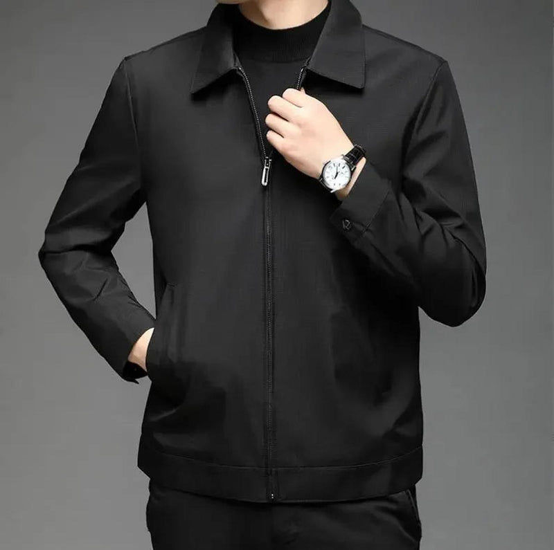 Men&#39;s Insulated Winter Jacket With Zip Closure And Pockets
