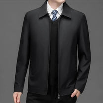 Men&#39;s Insulated Winter Jacket With Zip Closure And Pockets