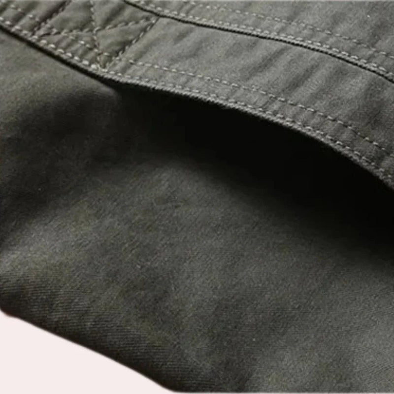 Men&#39;s Lightweight Casual Jacket With Zip Closure And Pockets