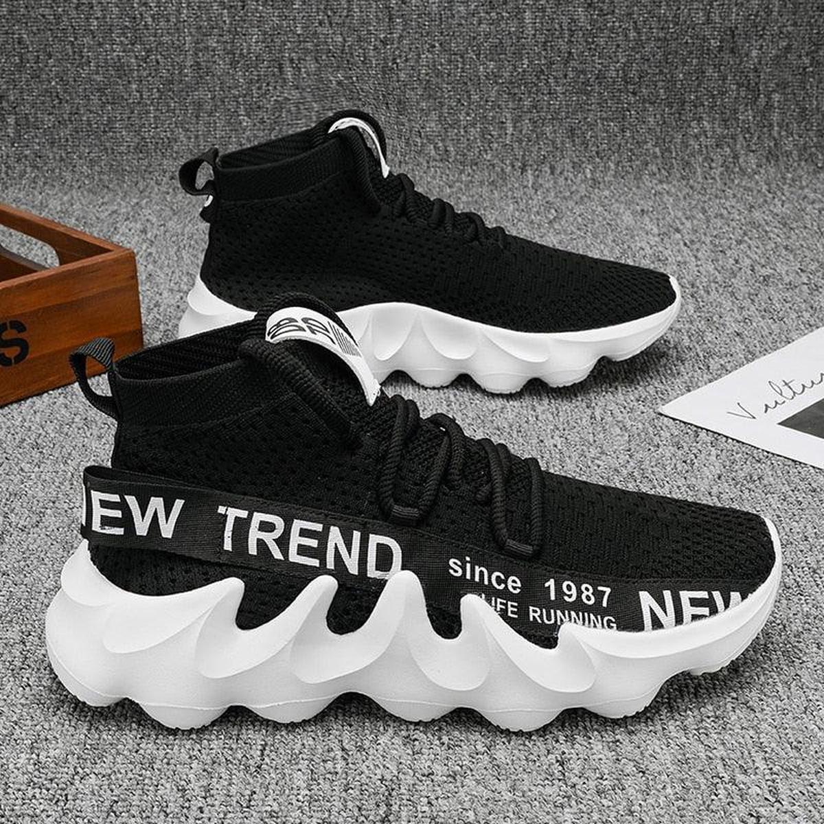 Black / 11