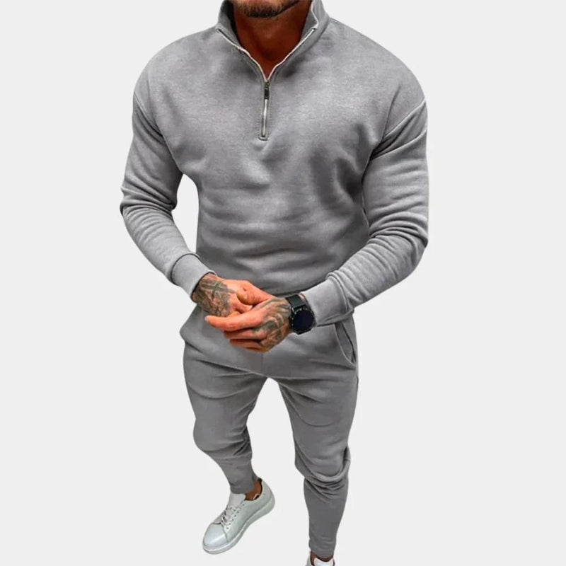 Men&#39;s Slim-Fit Jogging Suit With Joggers